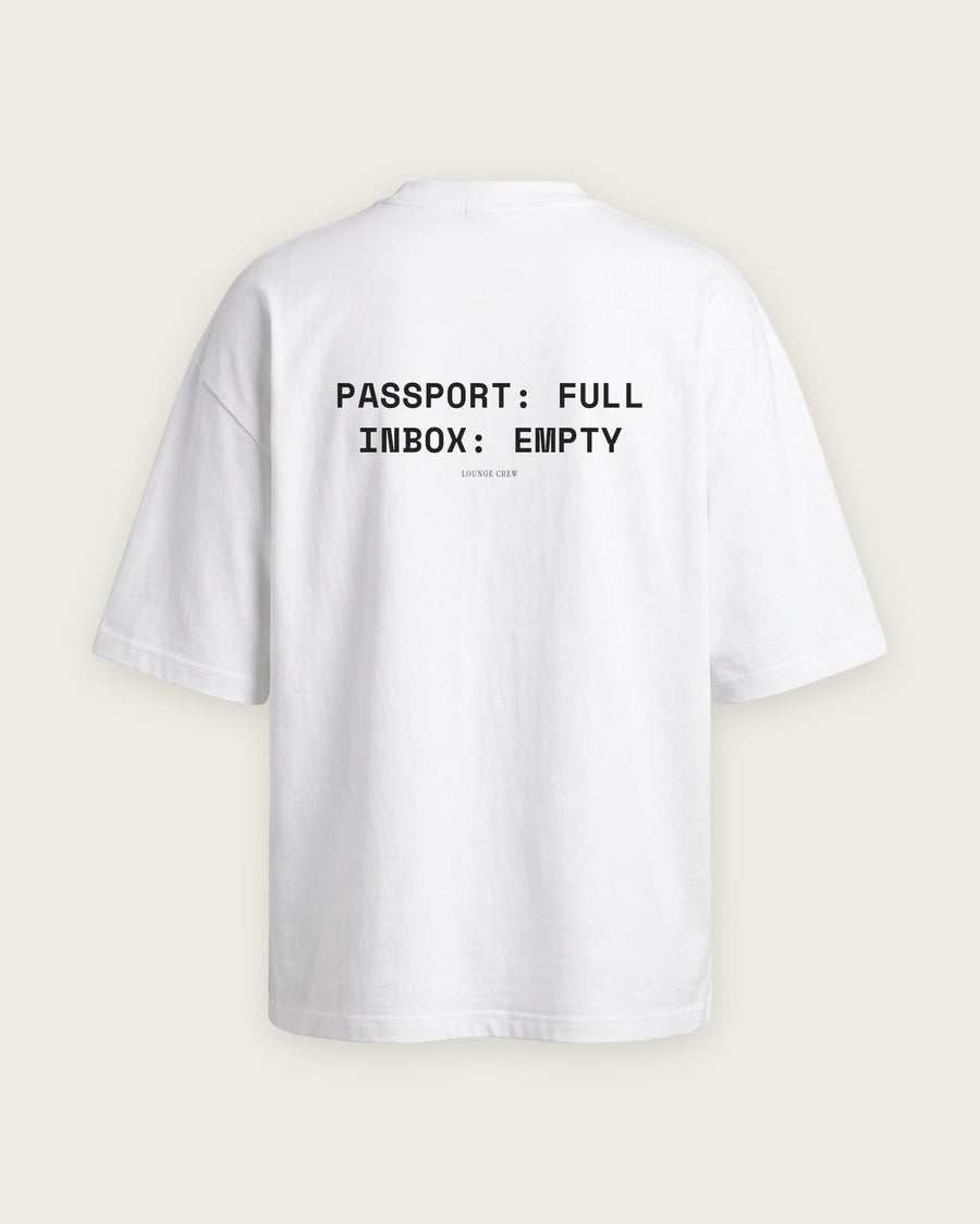 Camiseta Oversized “Passport Full, Inbox Empty”