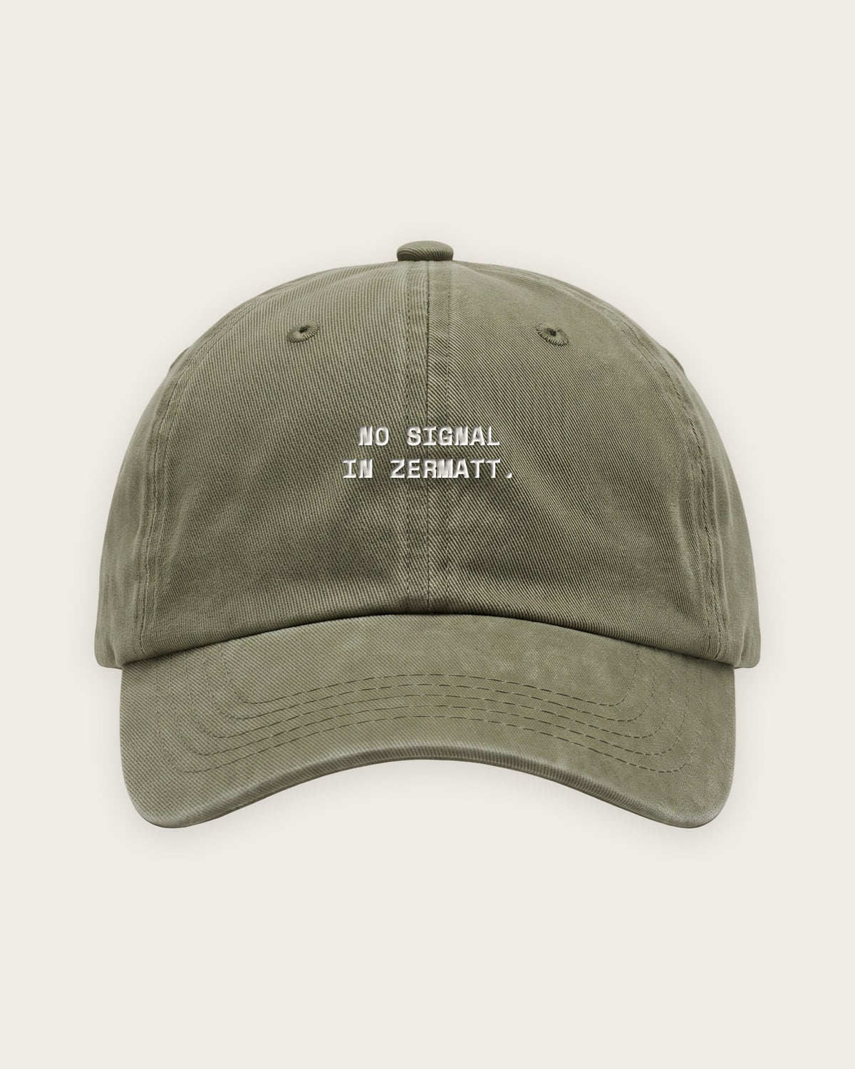 Boné Dad Hat “No Signal in Zermatt” — Verde Musgo