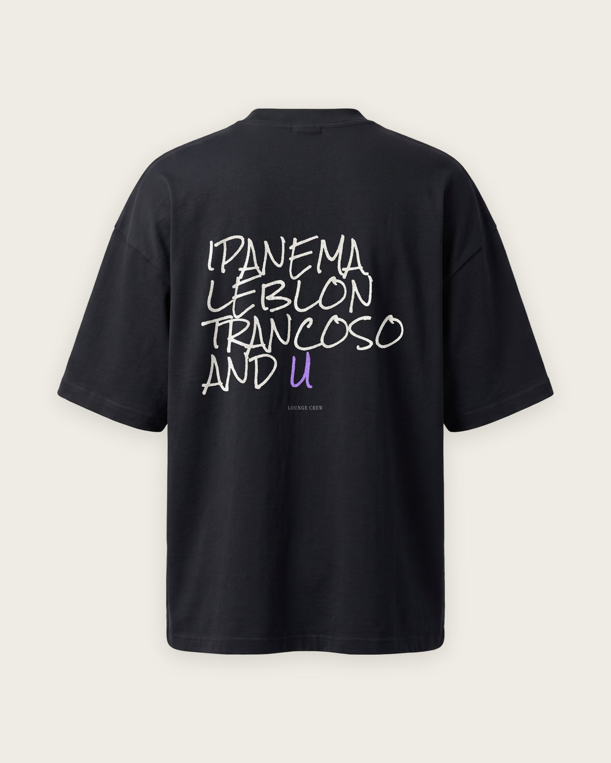 Camiseta Oversized “Ipanema, Leblon, Trancoso and U” — Preto
