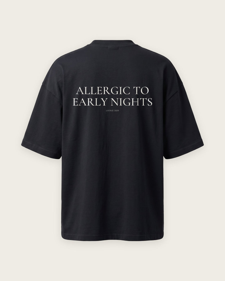 Camiseta Oversized “Allergic to Early Nights”